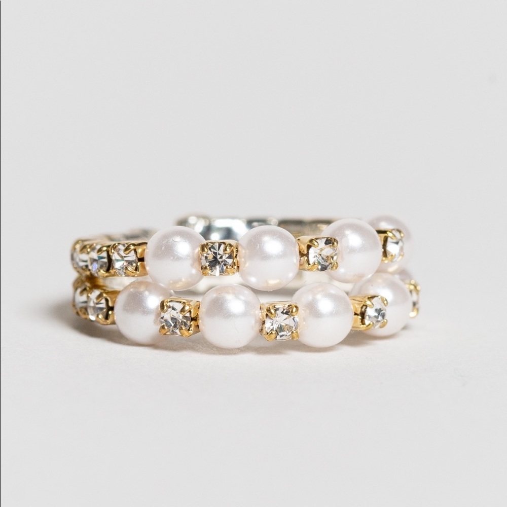 ✨HOST PICK✨DOUBLE LAYERED GOLD PLATED PEARL & RHINESTONE RING
